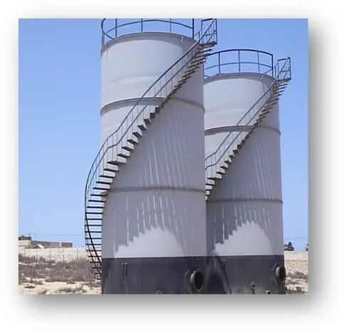 Photograph of 500 & 1000 bbl Oil Storage Tank equipment used in oilfield operations
